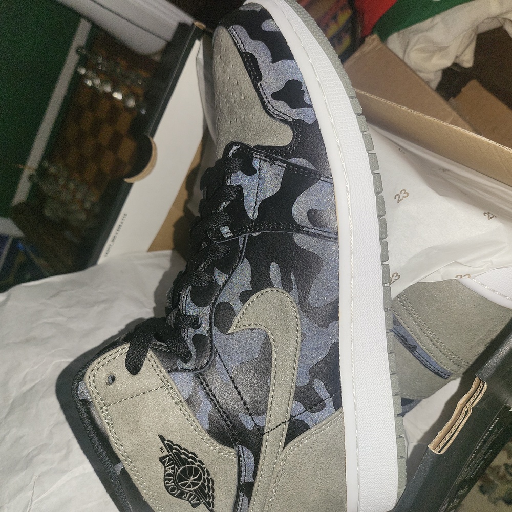 Air Jordan 1 Retro High Shadow Camo